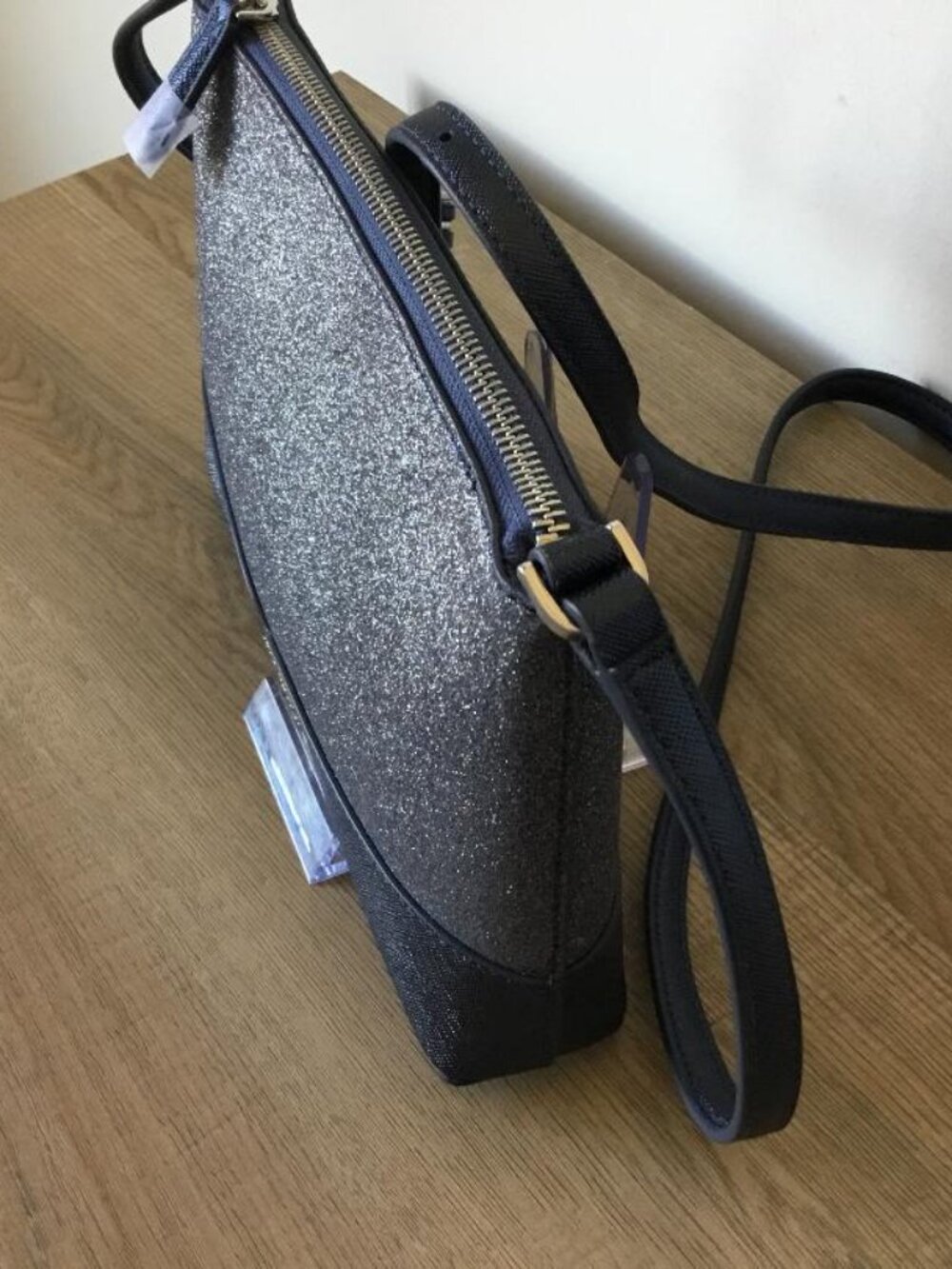 Kate Spade New York Lola Shimmering Glitter, Textured Leather Crossbody Bag NWOT - Picture 5 of 7